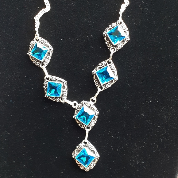 Beautiful Genuine 12 CT Blue Topaz S925 Necklace - Picture 4 of 5